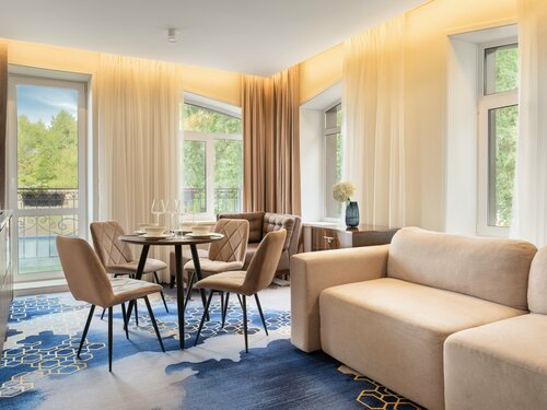 V Hotel&Rooftop Lounge — фотография 2